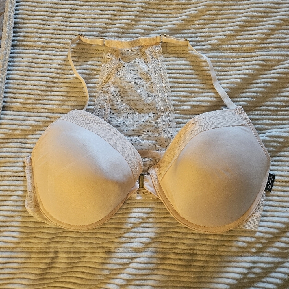 Vince Camuto Women's Elegant Cream Lace Bra Size 38 C